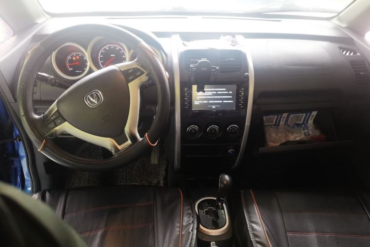 Used CHANGAN CX20 2014 1.4L IMT Sunroof Navigation Version China V Standard Center Console