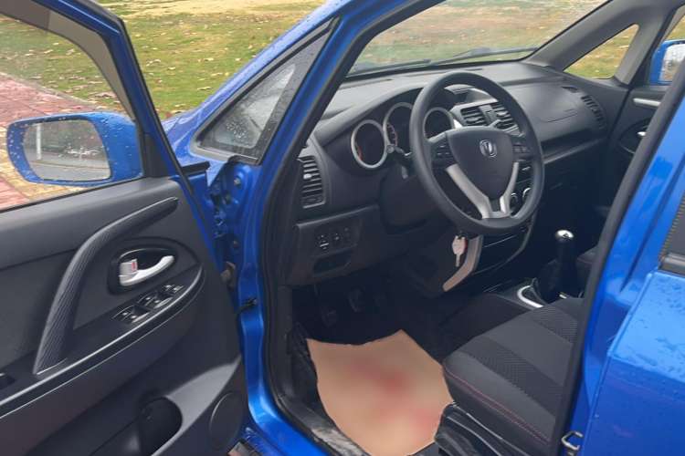 Used CHANGAN CX20 2014 1.4L Manual Sport Version China IV Standard Driver Seat