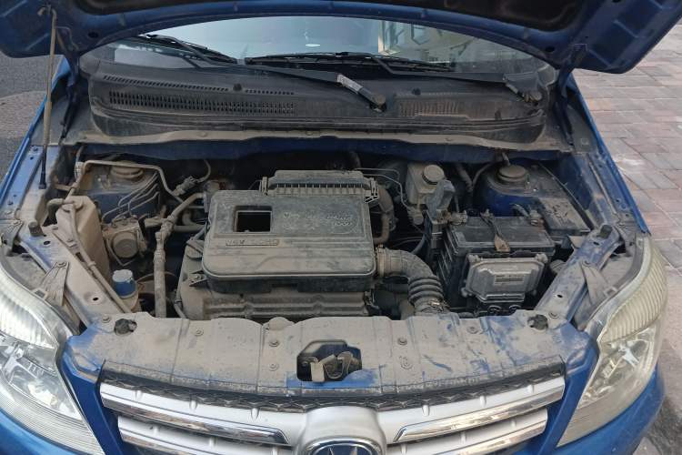 Used CHANGAN CX20 2014 1.4L Manual Sport Version China IV Standard Engine Bay
