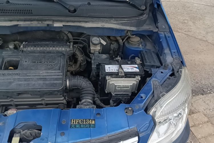 Used CHANGAN CX20 2014 1.4L Manual Sunroof Navigation Version – China IV Standard Engine Bay Left