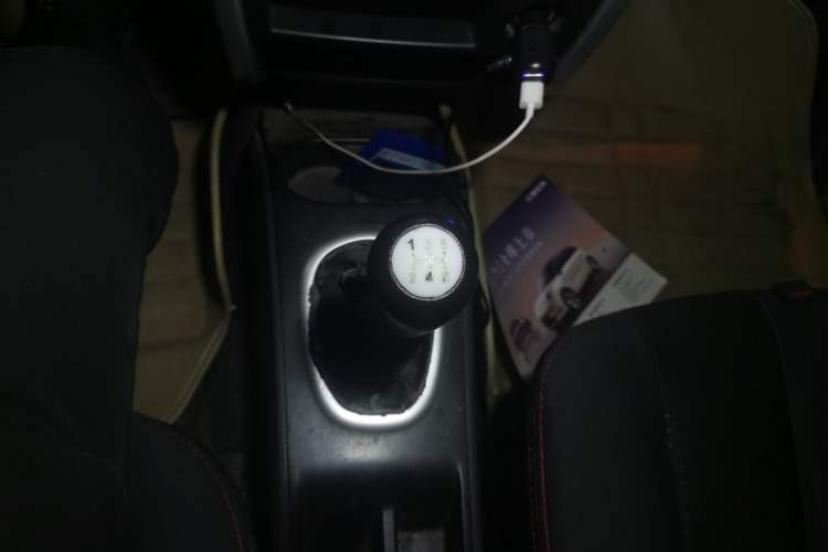 Used CHANGAN CX20 2014 1.4L Manual Sport Version China IV Standard Gear Lever