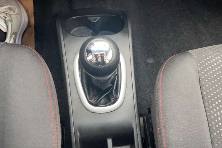 Used CHANGAN CX20 2014 1.4L Manual Sport Version China IV Standard Gear Lever
