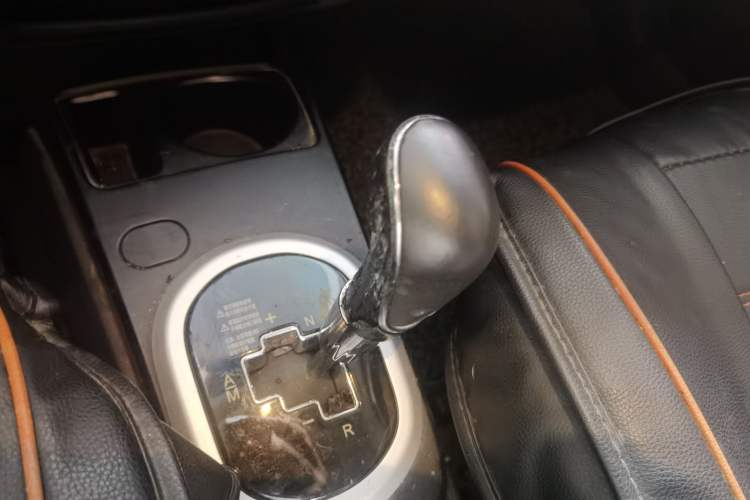 Used CHANGAN CX20 2014 1.4L IMT Sunroof Navigation Version China V Standard Gear Lever