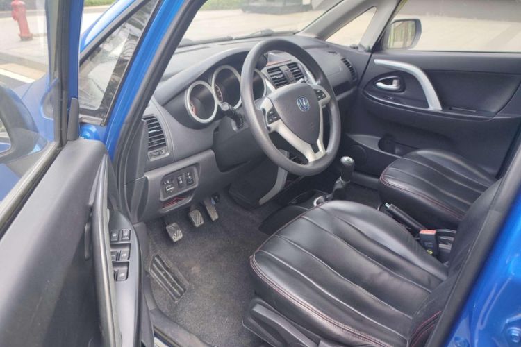 Used CHANGAN CX20 2014 1.4L Manual Sport Edition China V Standard Interior 2