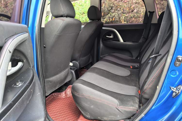 Used CHANGAN CX20 2014 1.4L Manual Sport Version China IV Standard Interior 2