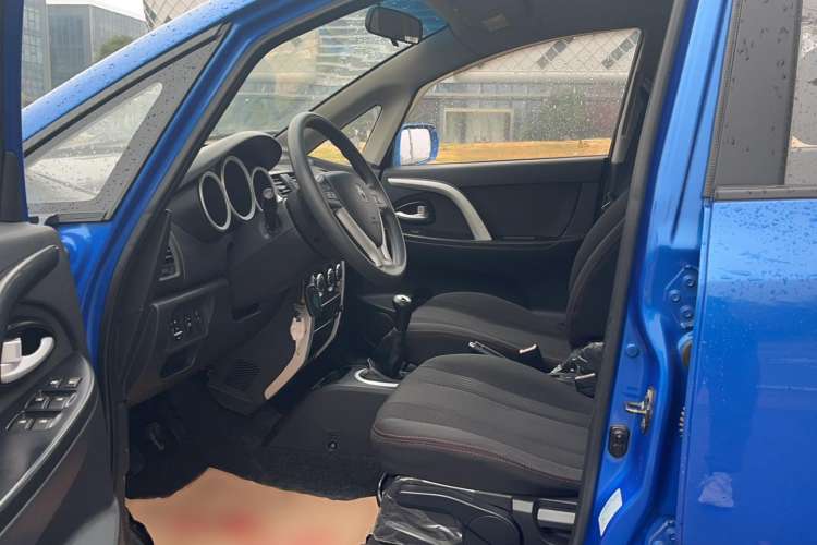 Used CHANGAN CX20 2014 1.4L Manual Sport Version China IV Standard Left Front Seat