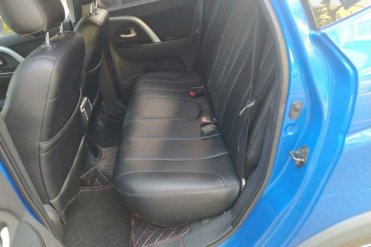 Used CHANGAN CX20 2014 1.4L IMT Sunroof Navigation Version China IV Standard Left Rear Seat