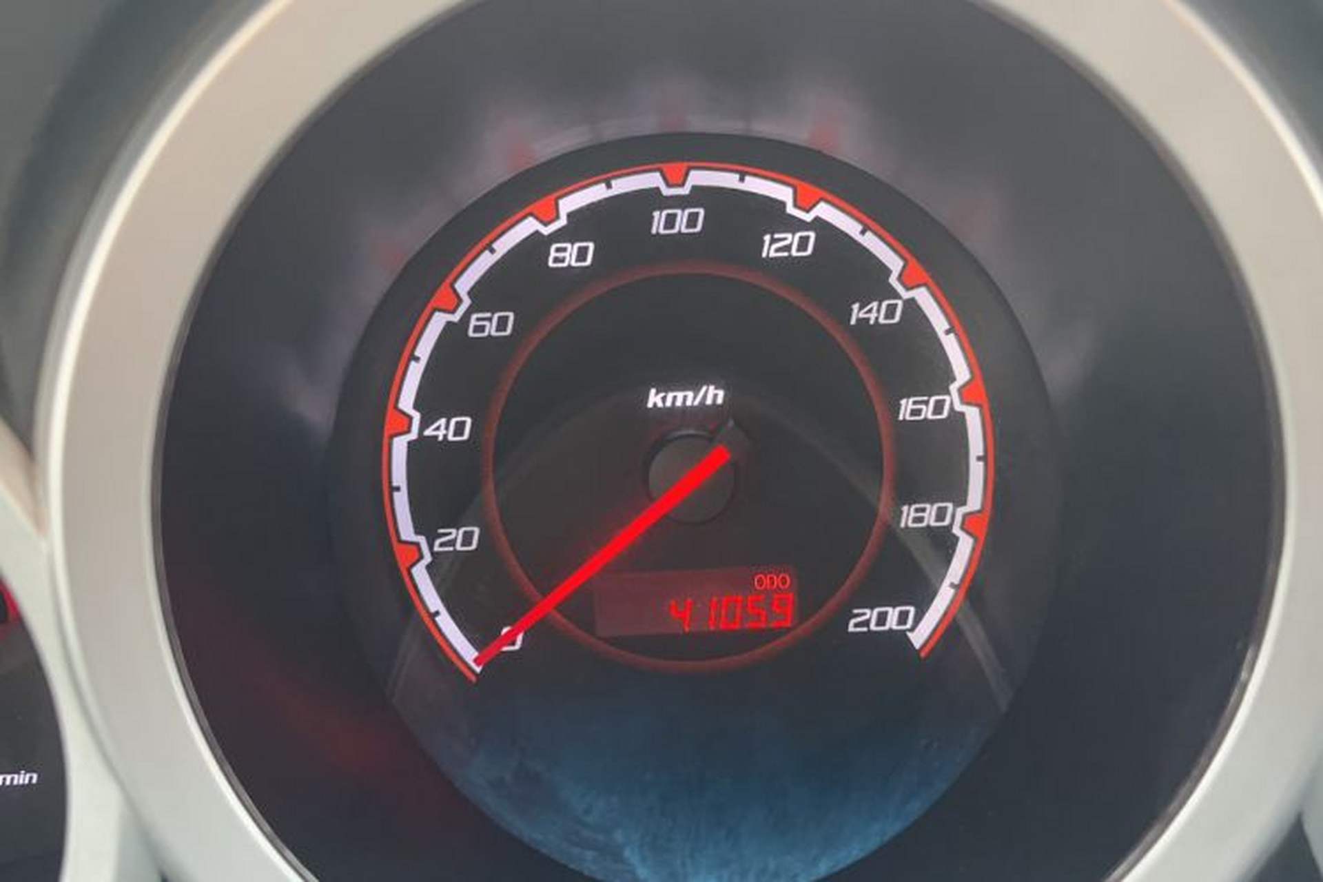 Used CHANGAN CX20 2014 1.4L Manual Sport Version China IV Standard Odometer Close Up