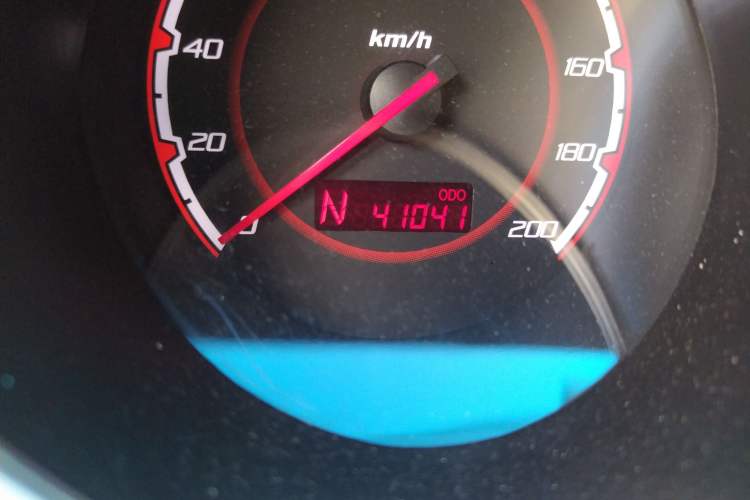 Used CHANGAN CX20 2014 1.4L IMT Sunroof Navigation Version China IV Standard Odometer Close Up