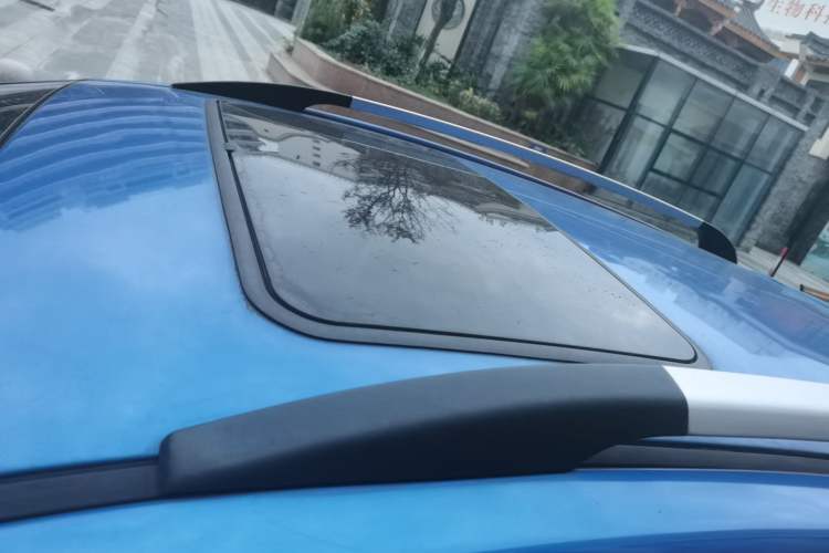 Used CHANGAN CX20 2014 1.4L IMT Sunroof Navigation Version China IV Standard Roof