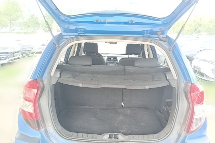 Used CHANGAN CX20 2014 1.4L Manual Sunroof Navigation Version – China IV Standard Trunk