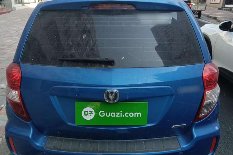 Used CHANGAN CX20 2014 1.4L Manual Sport Version China IV Standard Trunk