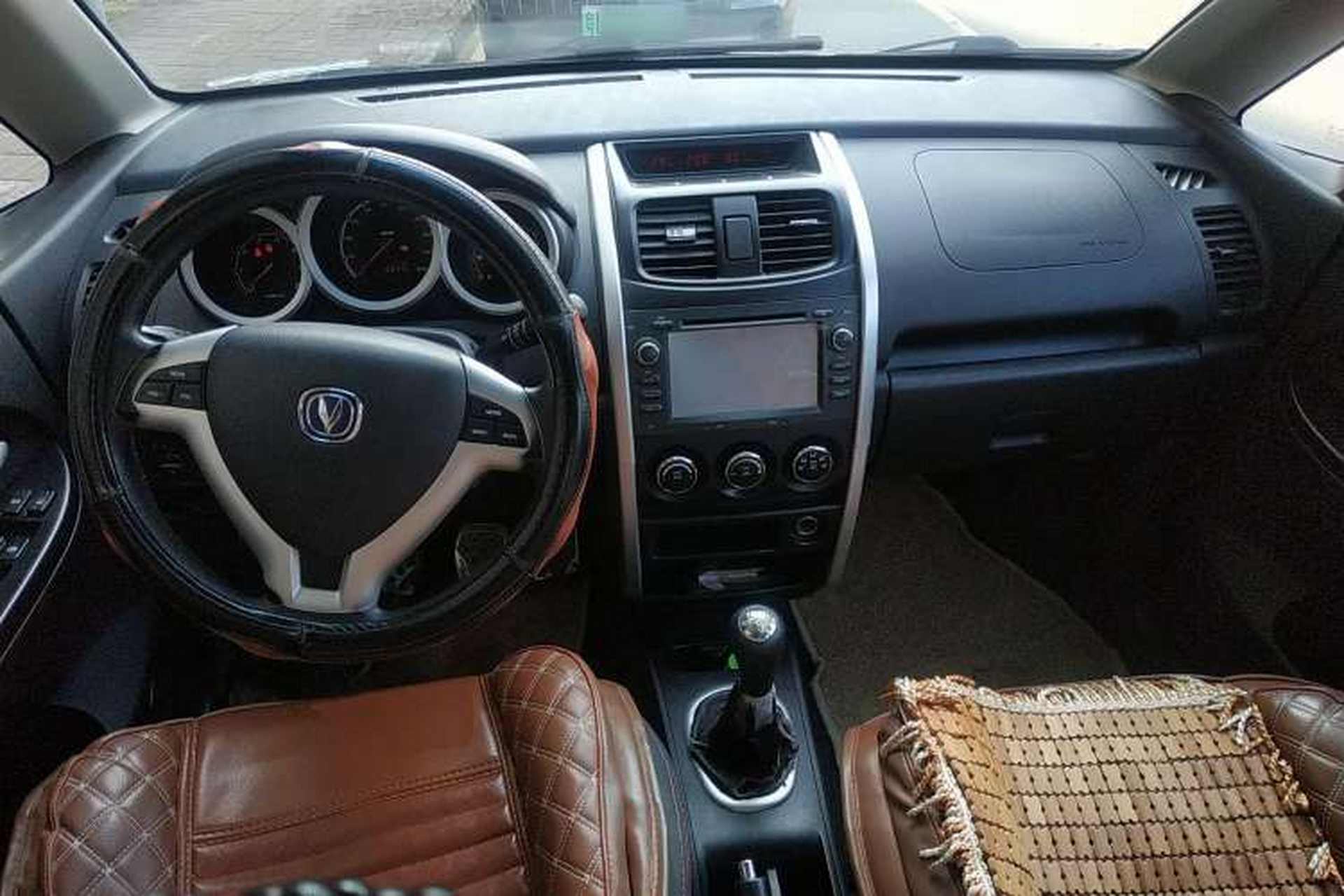 Used CHANGAN CX20 2014 1.4L Manual Sport Edition China V Standard Center Console