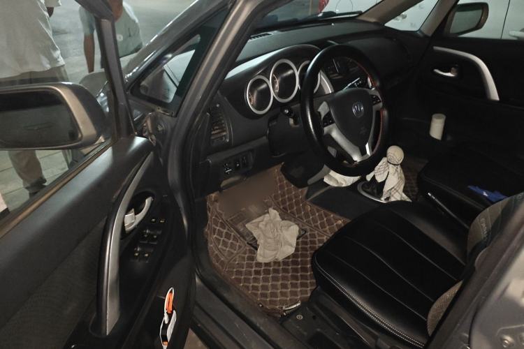 Used CHANGAN CX20 2014 1.4L Manual Sport Version China IV Standard Driver Seat