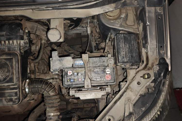 Used CHANGAN CX20 2014 1.4L Manual Sport Version China IV Standard Engine Bay Left