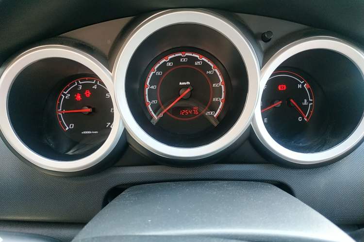 Used CHANGAN CX20 2014 1.4L Manual Sport Edition China V Standard Instrument Cluster