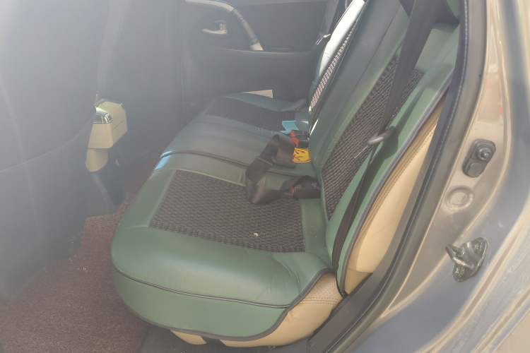 Used CHANGAN CX20 2014 1.4L Manual Sunroof Navigation Version – China IV Standard Left Rear Seat