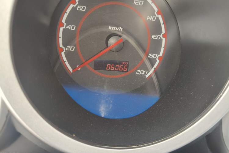 Used CHANGAN CX20 2014 1.4L Manual Sunroof Navigation Version – China IV Standard Odometer Close Up