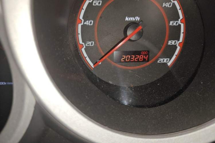 Used CHANGAN CX20 2014 1.4L Manual Sport Version China IV Standard Odometer Close Up