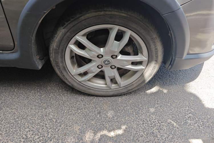 Used CHANGAN CX20 2014 1.4L Manual Sport Version China IV Standard Right Front Wheel Hub