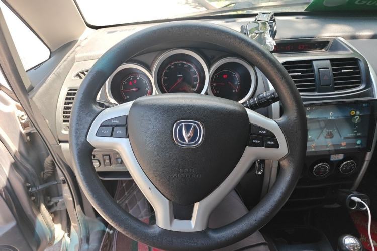 Used CHANGAN CX20 2014 1.4L Manual Sport Version China IV Standard Steering Wheel