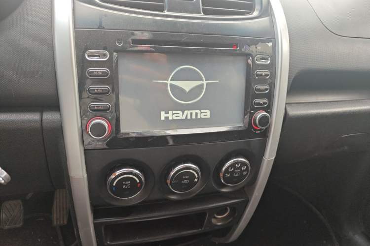 Used CHANGAN CX20 2014 1.4L Manual Sport Version China IV Standard Audio And AC Panel