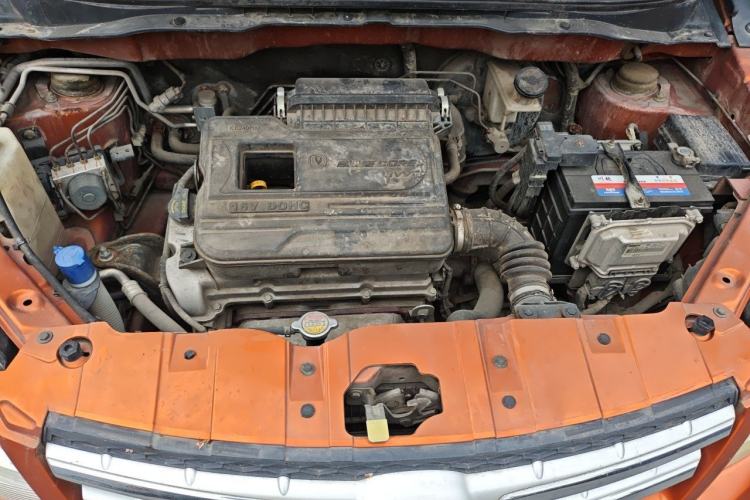Used CHANGAN CX20 2014 1.4L IMT Sunroof Navigation Version China IV Standard Engine Bay