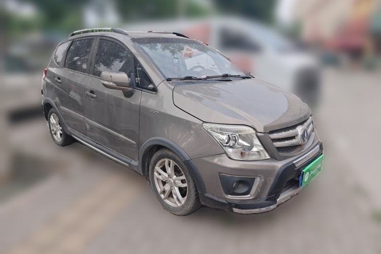 Used CHANGAN CX20 2014 1.4L Manual Sport Version China IV Standard Front Right 45 Deg