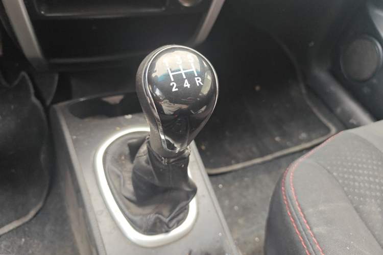 Used CHANGAN CX20 2014 1.4L Manual Sport Version China IV Standard Gear Lever
