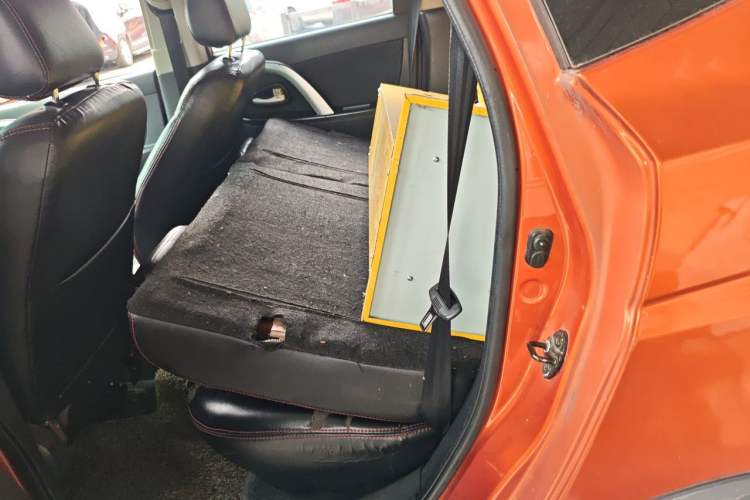 Used CHANGAN CX20 2014 1.4L IMT Sunroof Navigation Version China IV Standard Left Rear Seat