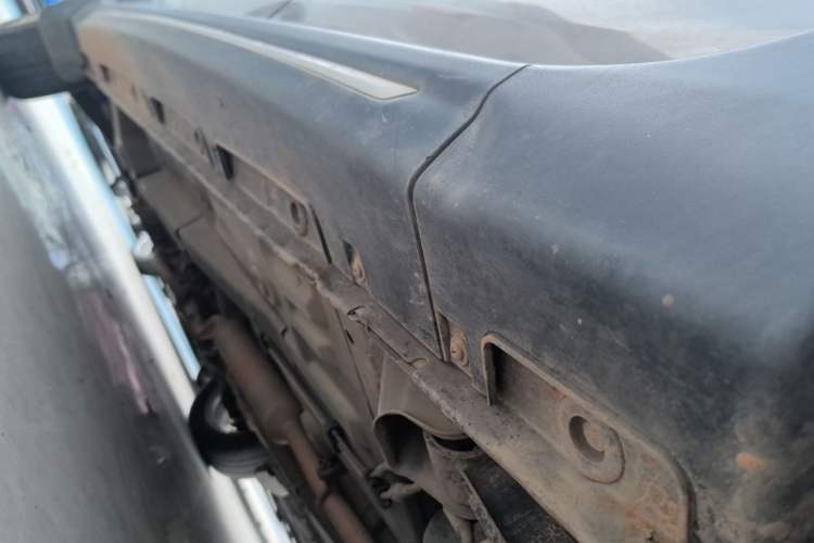 Used CHANGAN CX20 2014 1.4L Manual Sunroof Navigation Version – China IV Standard Left Side Sill