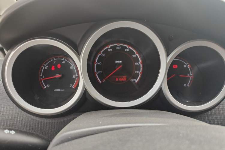 Used CHANGAN CX20 2014 1.4L Manual Sport Version China IV Standard Odometer Close Up