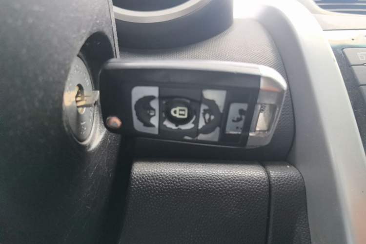 Used CHANGAN CX20 2014 1.4L Manual Sunroof Navigation Version – China IV Standard Vehicle Key