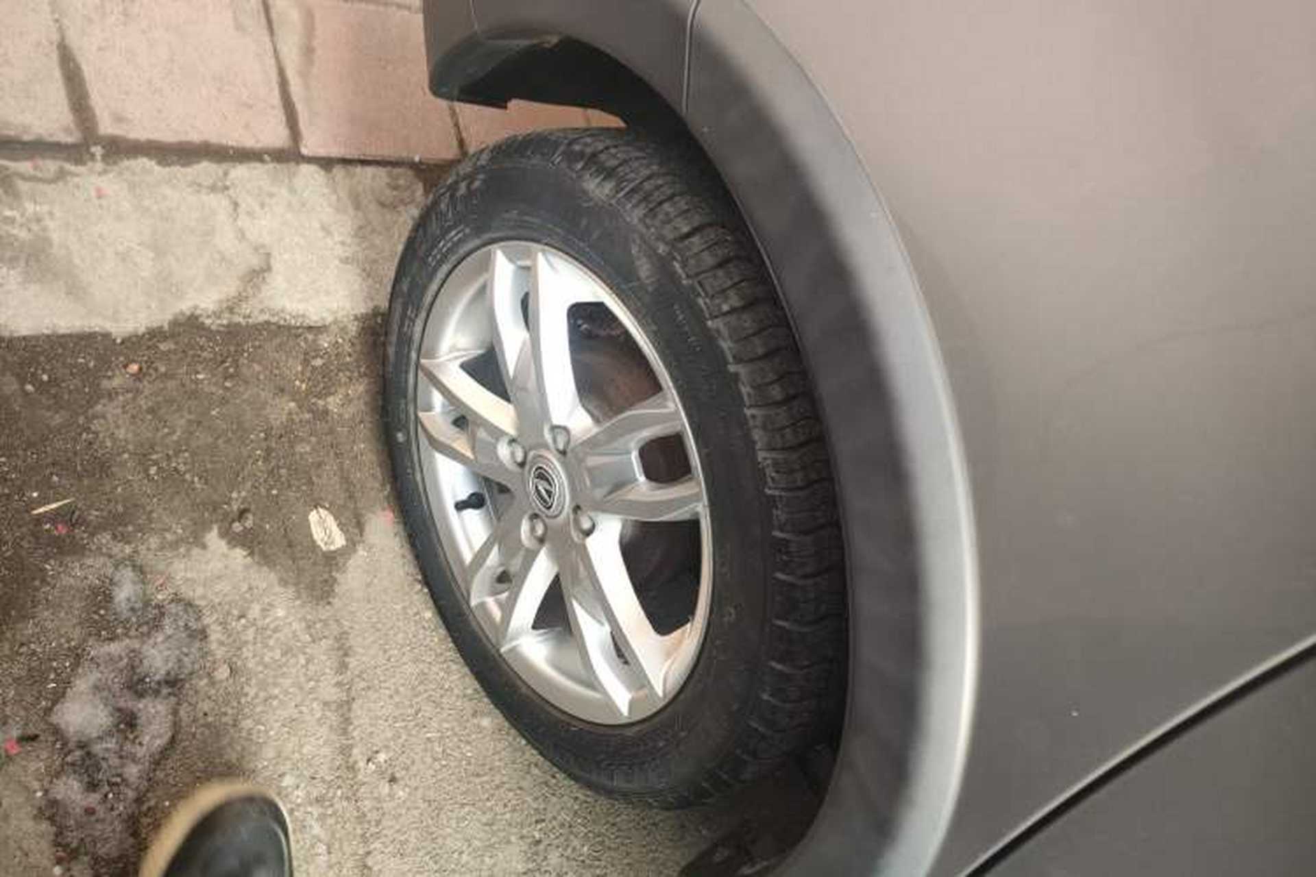 Used CHANGAN CX20 2014 1.4L Manual Sport Version China IV Standard Exterior 5