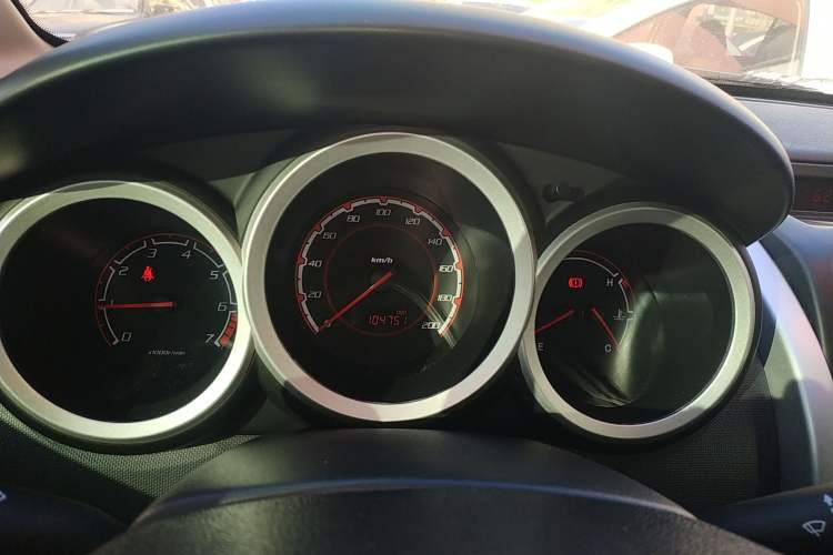 Used CHANGAN CX20 2014 1.4L Manual Sport Version China IV Standard Instrument Cluster