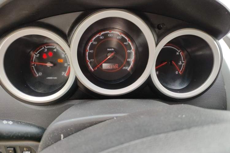 Used CHANGAN CX20 2014 1.4L Manual Sunroof Navigation Version – China IV Standard Odometer Close Up