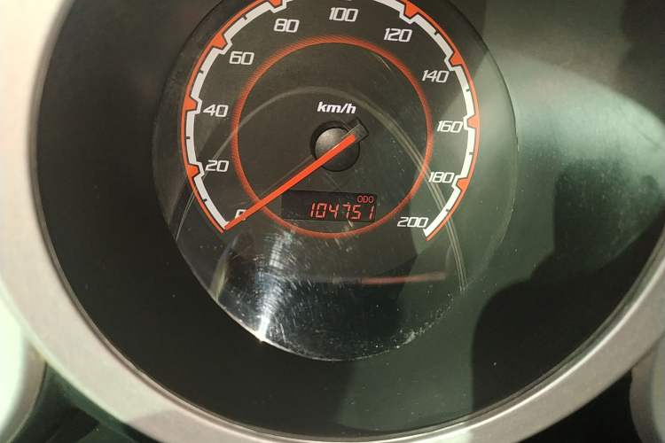 Used CHANGAN CX20 2014 1.4L Manual Sport Version China IV Standard Odometer Close Up