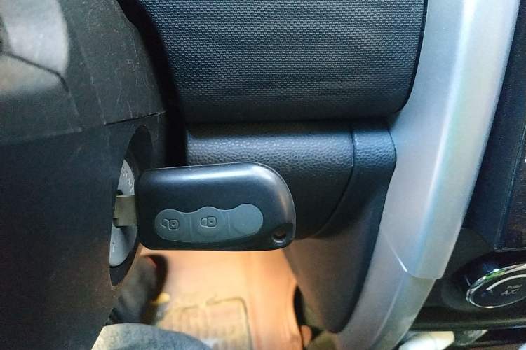 Used CHANGAN CX20 2014 1.4L Manual Sunroof Navigation Version – China IV Standard Vehicle Key