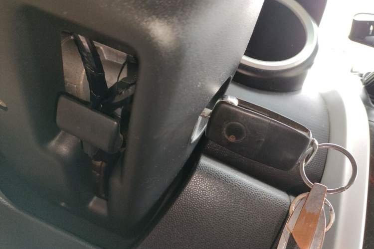 Used CHANGAN CX20 2014 1.4L Manual Sunroof Navigation Version – China IV Standard Vehicle Key
