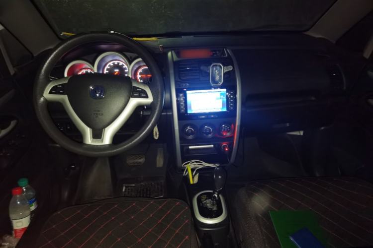 Used CHANGAN CX20 2014 1.4L IMT Sunroof Navigation Version China IV Standard Center Console