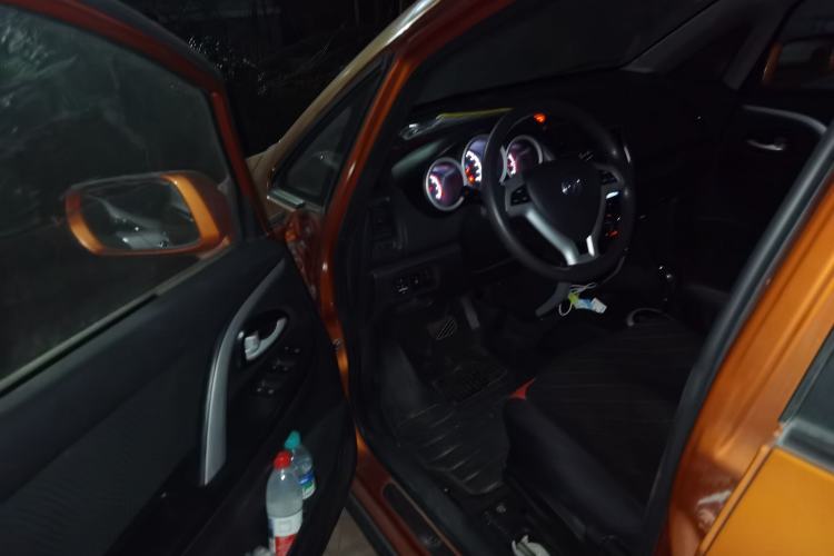 Used CHANGAN CX20 2014 1.4L IMT Sunroof Navigation Version China IV Standard Driver Seat