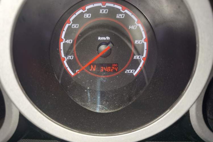 Used CHANGAN CX20 2014 1.4L IMT Sunroof Navigation Version China IV Standard Odometer Close Up