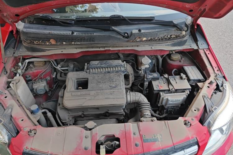 Used CHANGAN CX20 2014 1.4L Manual Sport Version China IV Standard Engine Bay