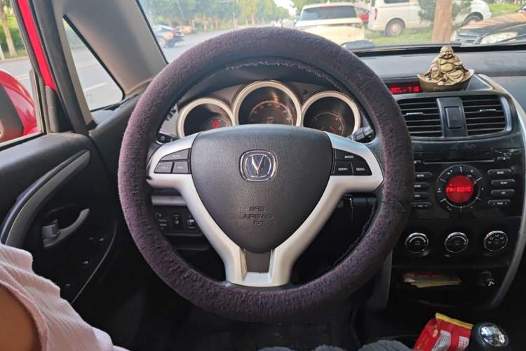 Used CHANGAN CX20 2014 1.4L Manual Sport Version China IV Standard Steering Wheel