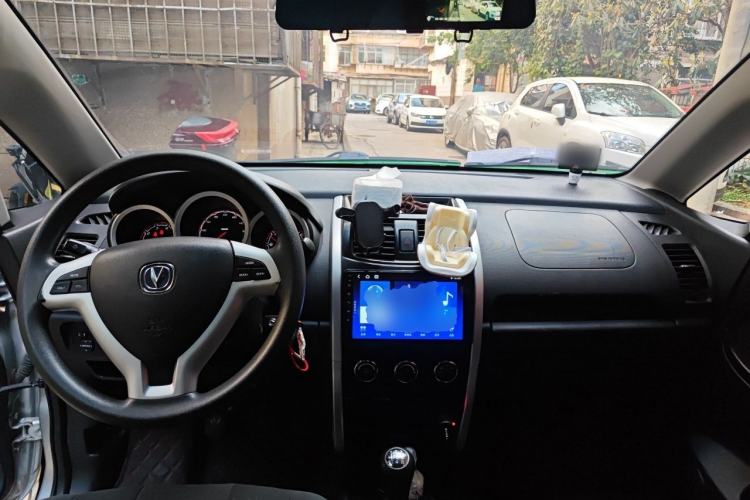 Used CHANGAN CX20 2014 1.4L Manual Sunroof Navigation Version – China IV Standard Center Console
