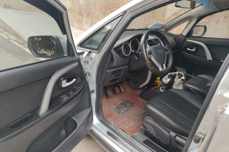 Used CHANGAN CX20 2014 1.4L Manual Sunroof Navigation Version China V Standard Driver Seat