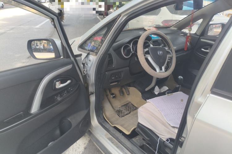Used CHANGAN CX20 2014 1.4L Manual Sunroof Navigation Version China V Standard Driver Seat