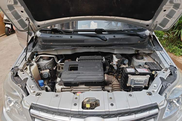 Used CHANGAN CX20 2014 1.4L Manual Sunroof Navigation Version – China IV Standard Engine Bay