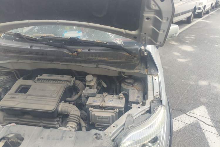 Used CHANGAN CX20 2014 1.4L Manual Sunroof Navigation Version China V Standard Engine Bay Left