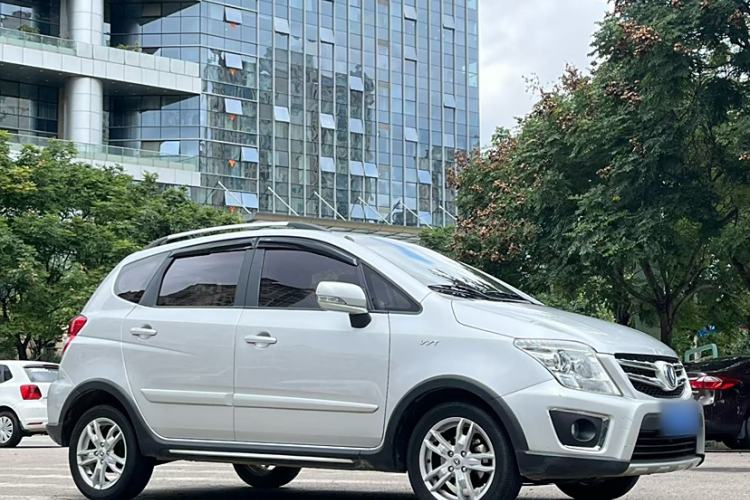 Used CHANGAN CX20 2014 1.4L Manual Sport Version China IV Standard Exterior 2